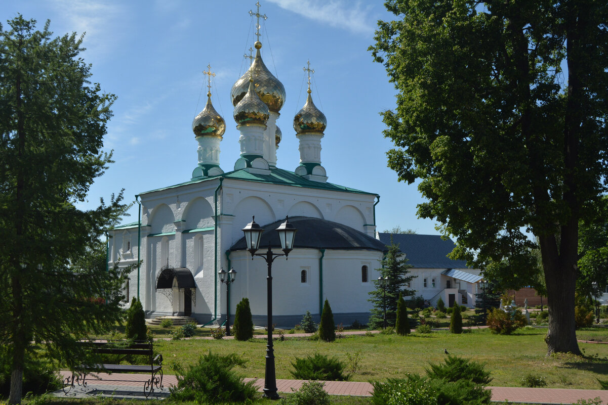 Солотча. Монастырь Рождества Богородицы - Yulia Raspopova