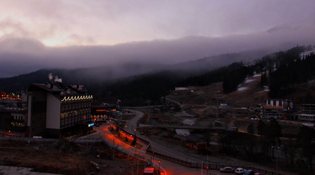 В предрассветных сумерках, спросонья - Вячеслав Случившийся В предрассветных сумерках, спросонья - Вячеслав Случившийся
