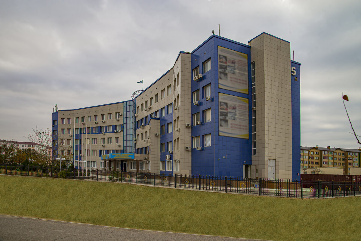 Уголок города - Анатолий Чикчирный Уголок города - Анатолий Чикчирный