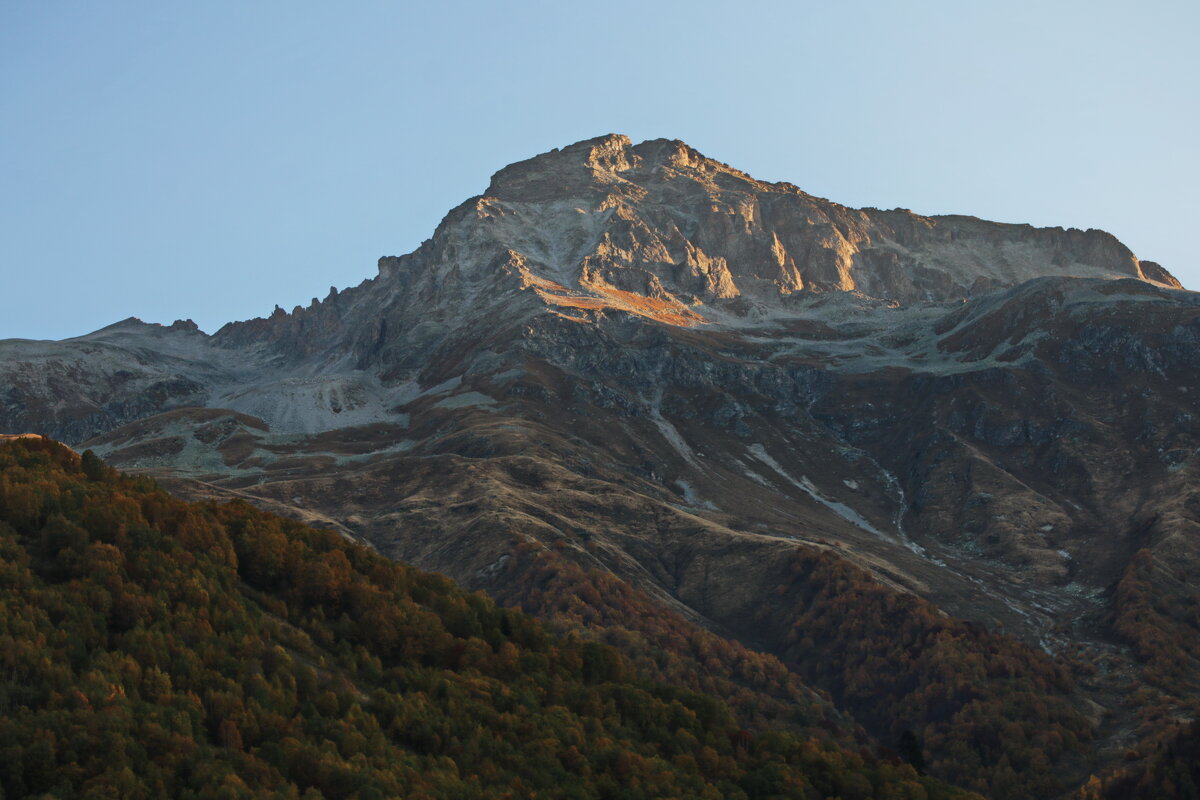 В первых лучах солнца. - Ирина Нафаня В первых лучах солнца. - Ирина Нафаня