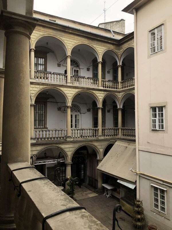 Итальянский дворик - Tatiana Kretova