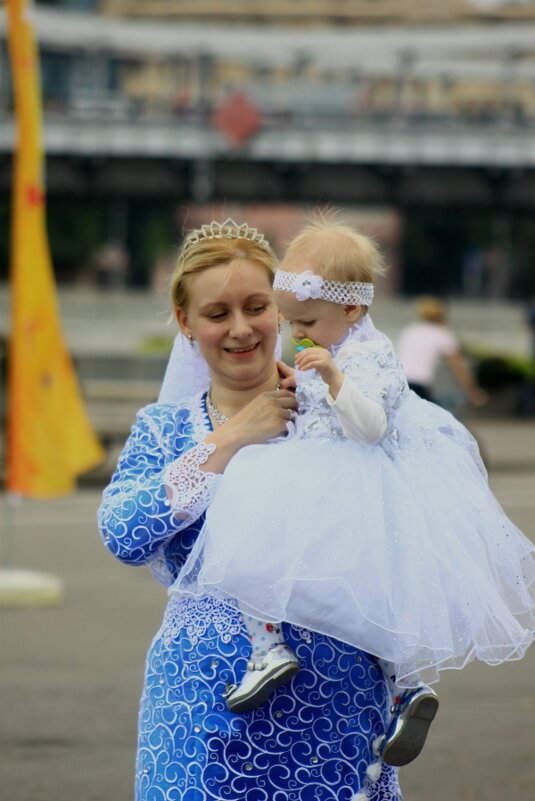 Московская  мадонна - олег свирский 