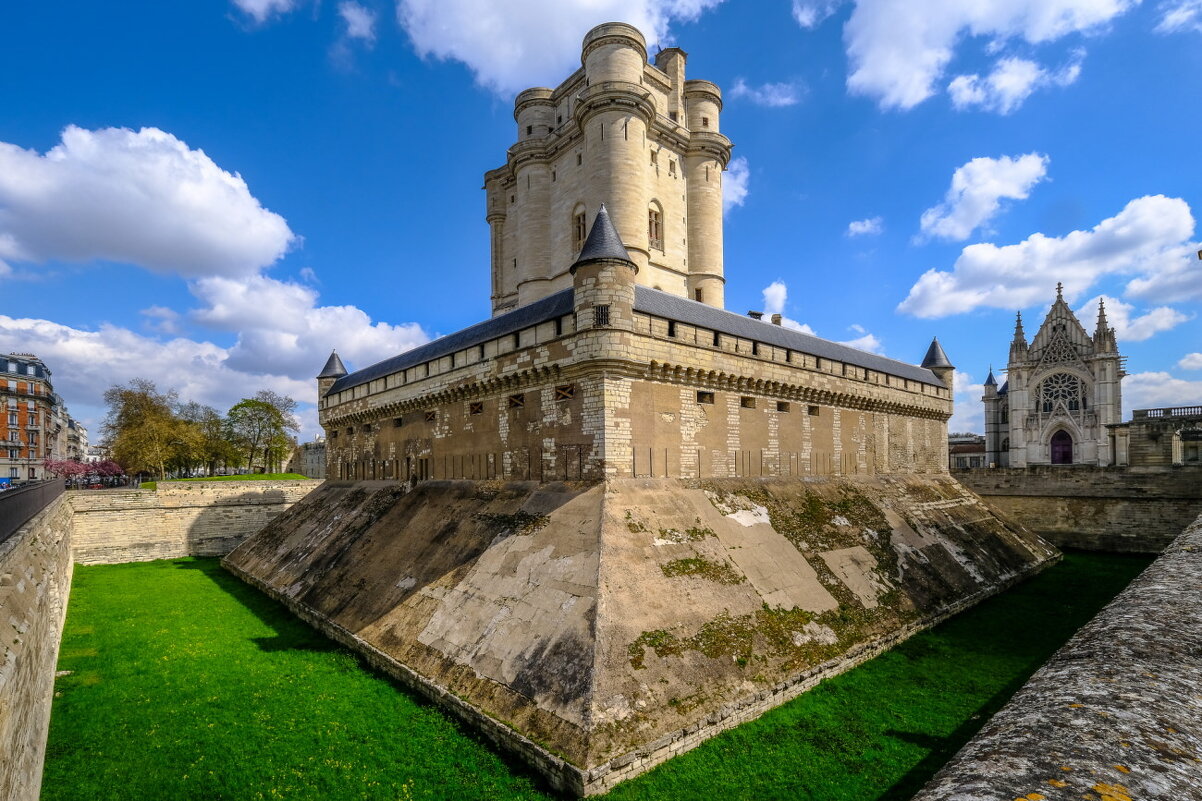 Дожон замка Венсен (Vincennes) - Георгий А Дожон замка Венсен (Vincennes) - Георгий А