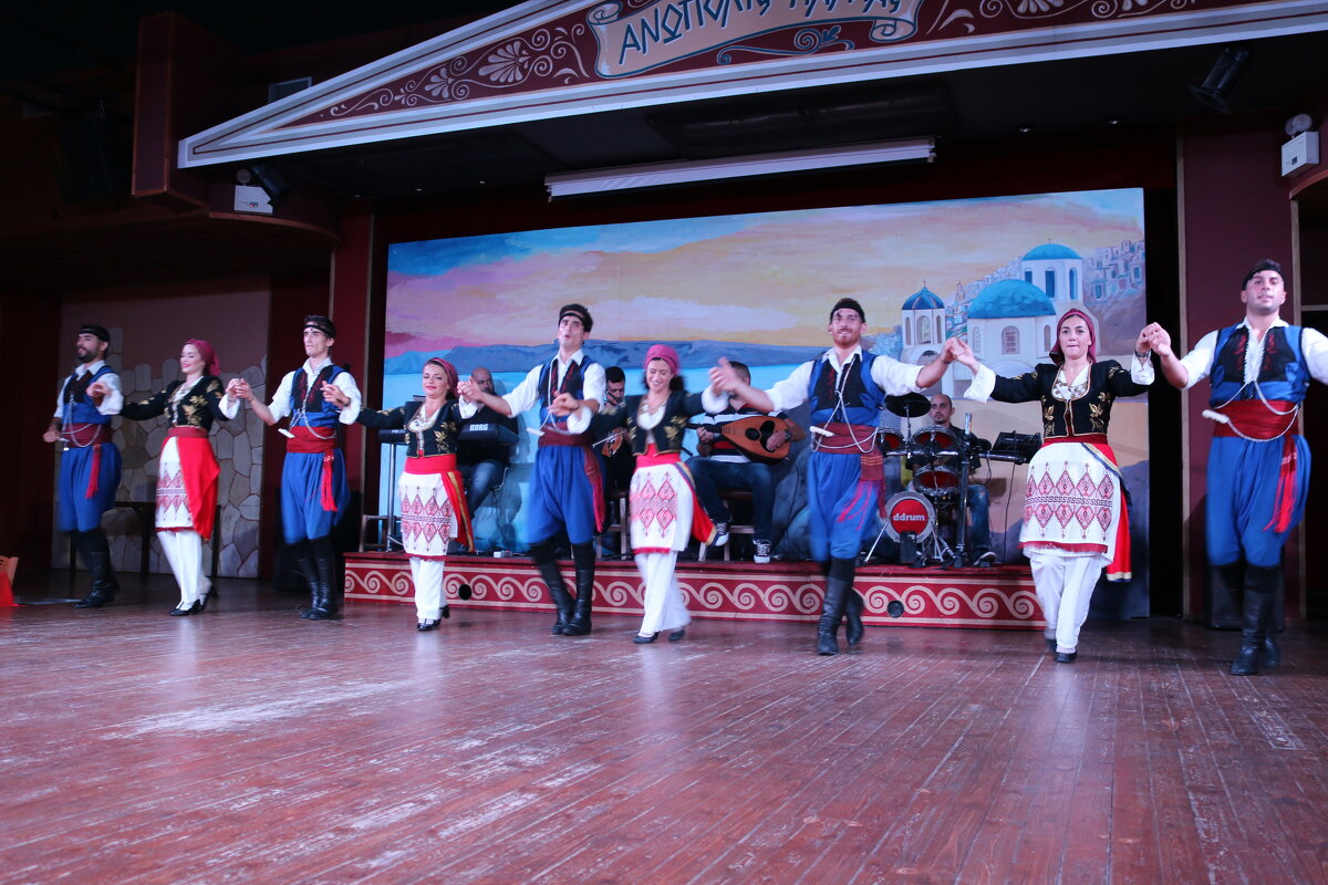 Критская ночь в Анополисе - Ольга Критская ночь в Анополисе - Ольга