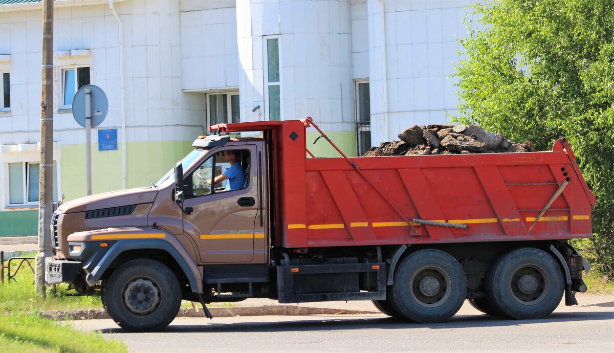 Трудяга-работяга - Василий Трудяга-работяга - Василий