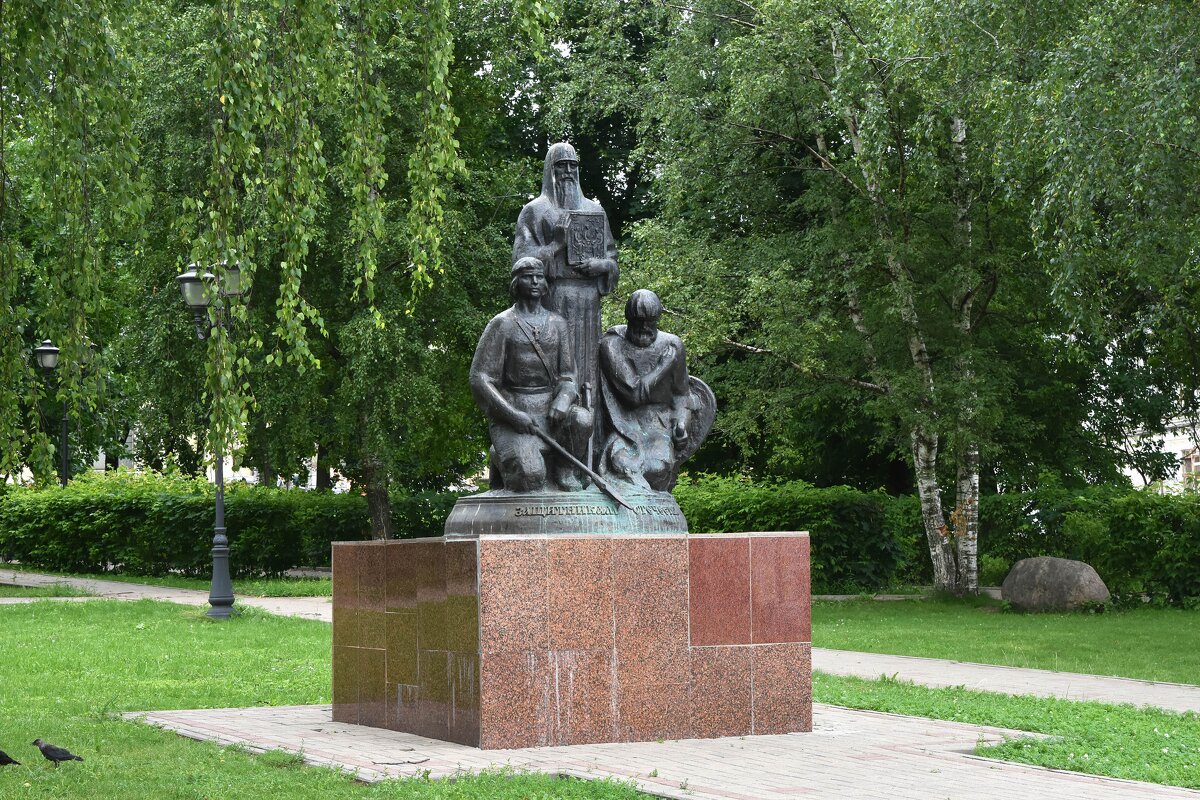 Московская область. Город Сергиев-Посад. Троице-Сергиева лавра. Защитникам Отечества. - Наташа ***** Московская область. Город Сергиев-Посад. Троице-Сергиева лавра. Защитникам Отечества. - Наташа *****