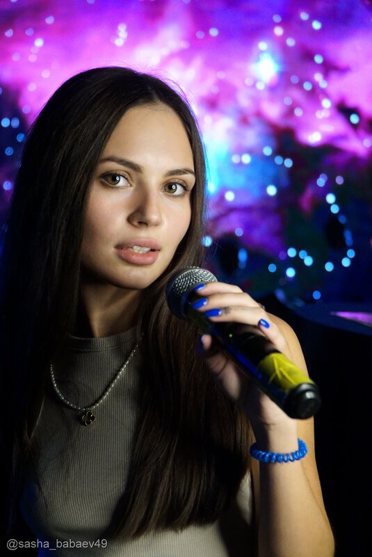 Москва сити, Галерея Эволюции, Город блогеров «HYPE CITY» - Саша Бабаев