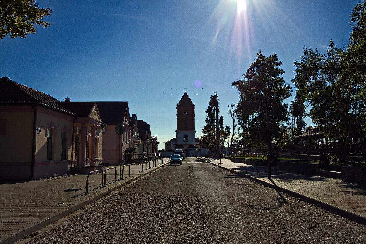 утреннее солнышко в поселке Мир - M Marikfoto утреннее солнышко в поселке Мир - M Marikfoto