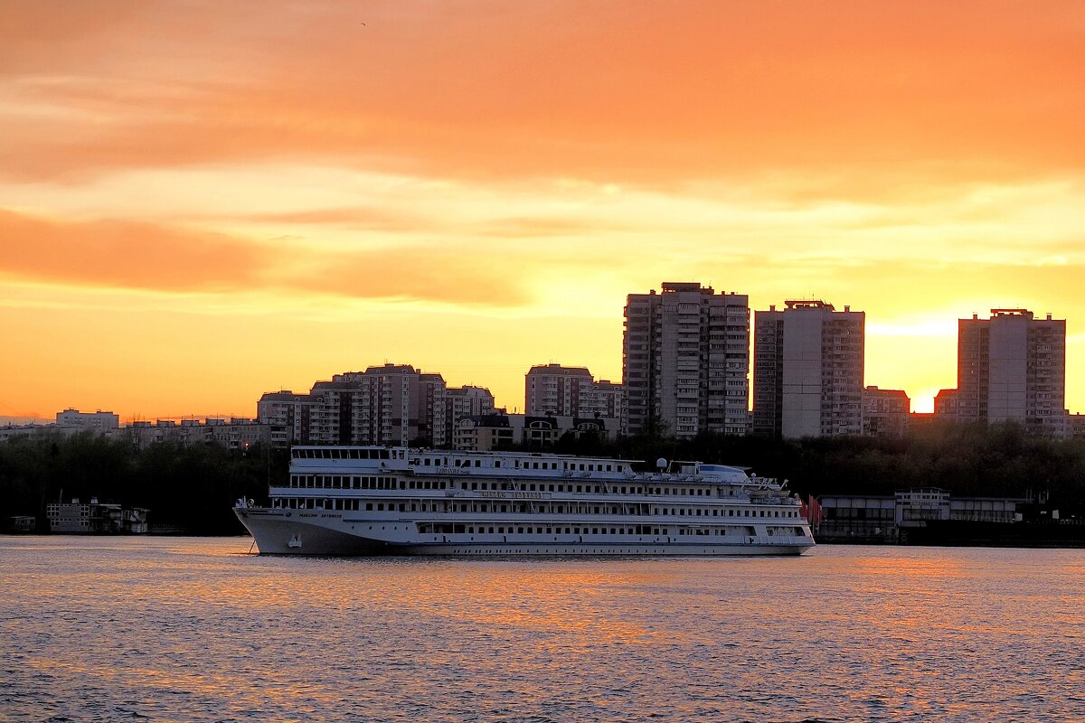 Закат на Химкинском водохранилище - Евгений Седов Закат на Химкинском водохранилище - Евгений Седов