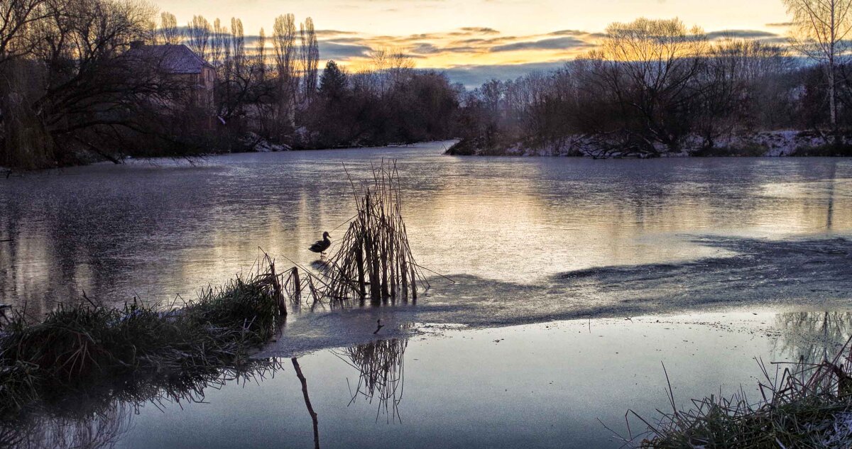 по тонкому льду... - юрий иванов 