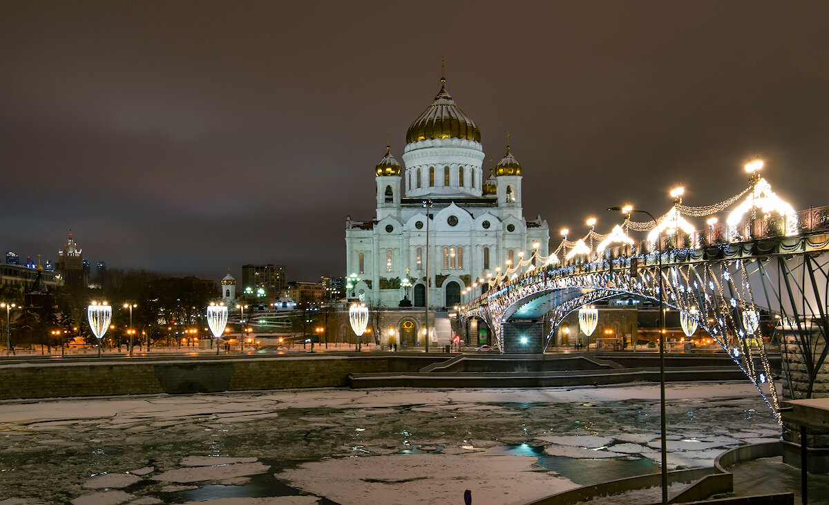 Москва новогодняя - Олег Пученков