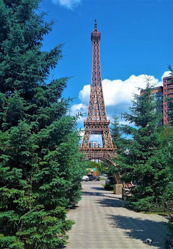 Кусочек Парижа в Красноярске - Василий Кусочек Парижа в Красноярске - Василий