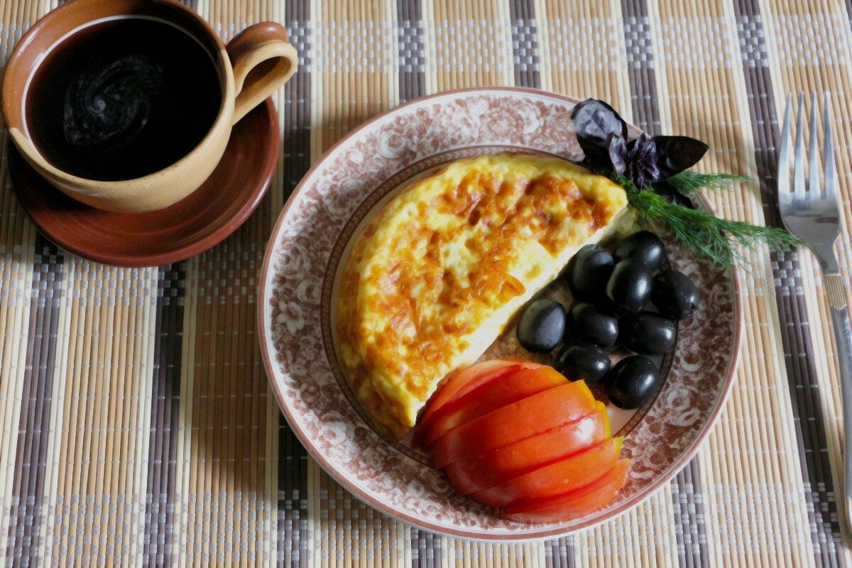 Бывает время завтрака - Надежд@ Шавенкова Бывает время завтрака - Надежд@ Шавенкова