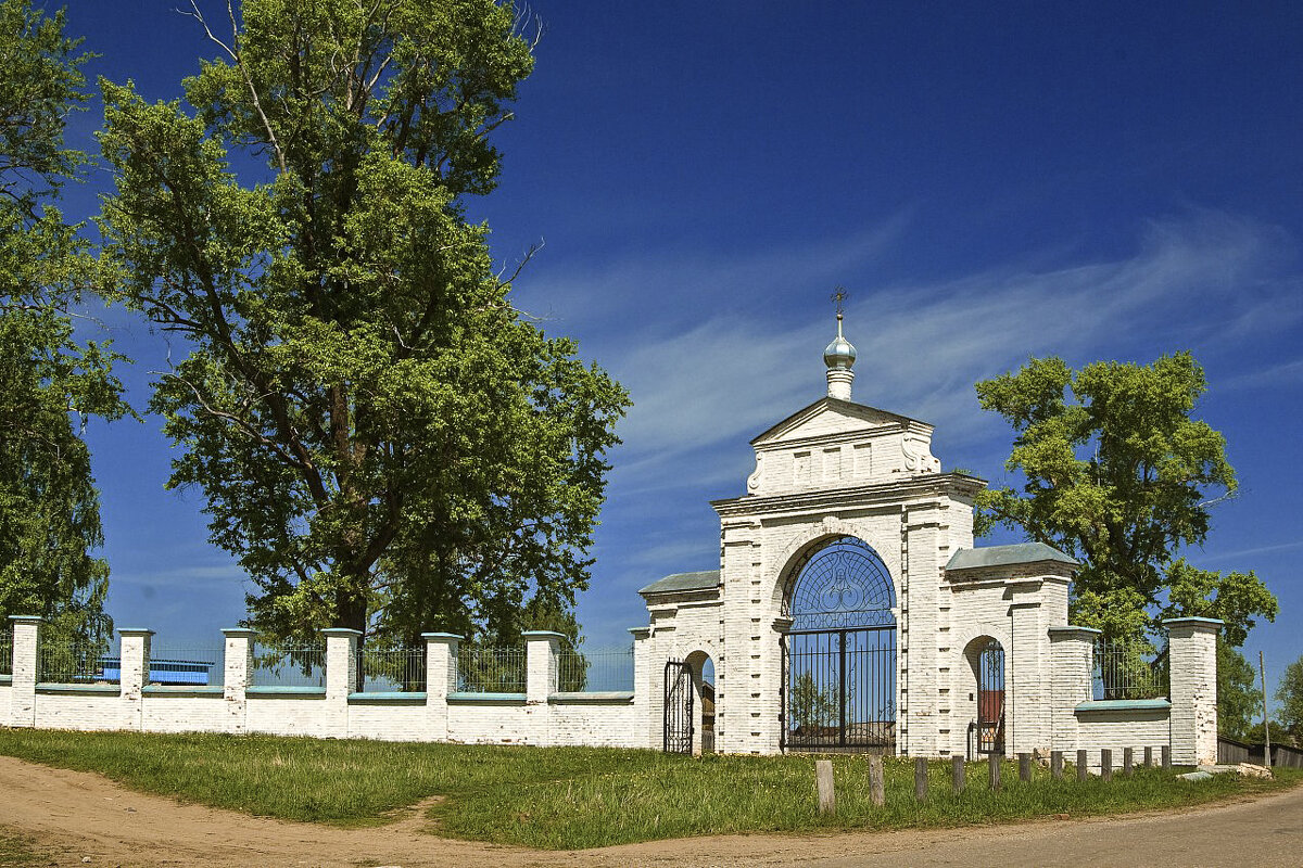 с. Верикорецкое. Церковная изгородь - Александр Семенов