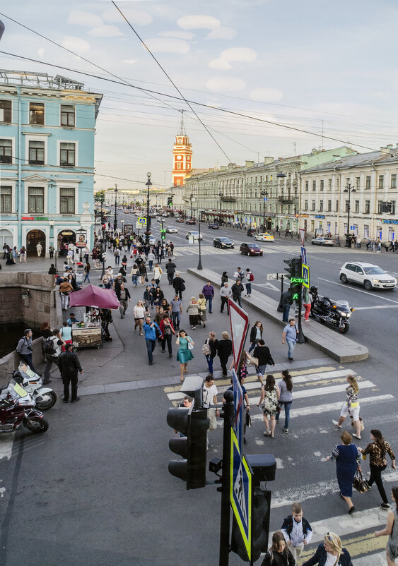 Вид перспективы Невского из окон Дома Книги (Дома Зингера) - Стальбаум Юрий 