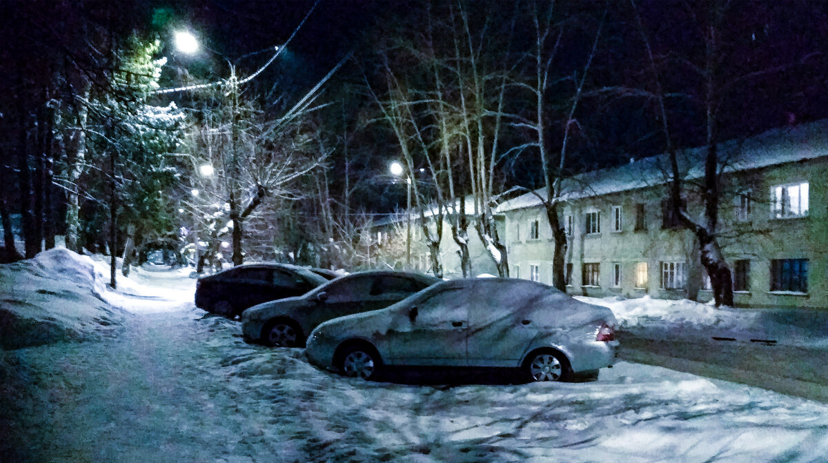 Мобилография. Улица Береговая - Александр Семенов Мобилография. Улица Береговая - Александр Семенов