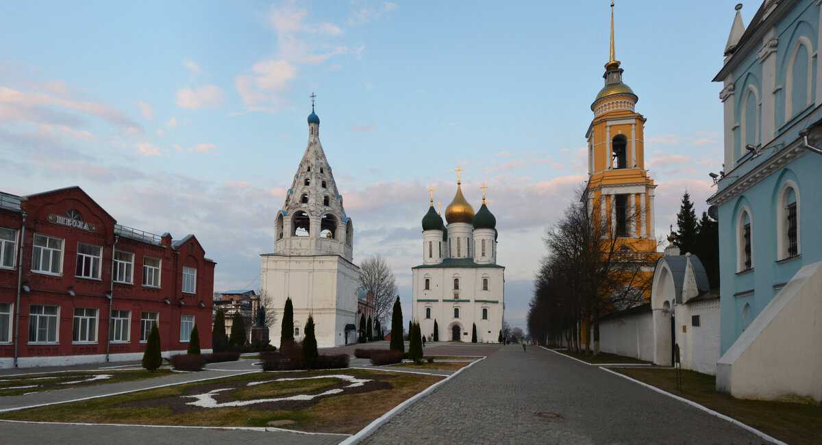 Храмовая площадь в Коломне - Александр Буянов