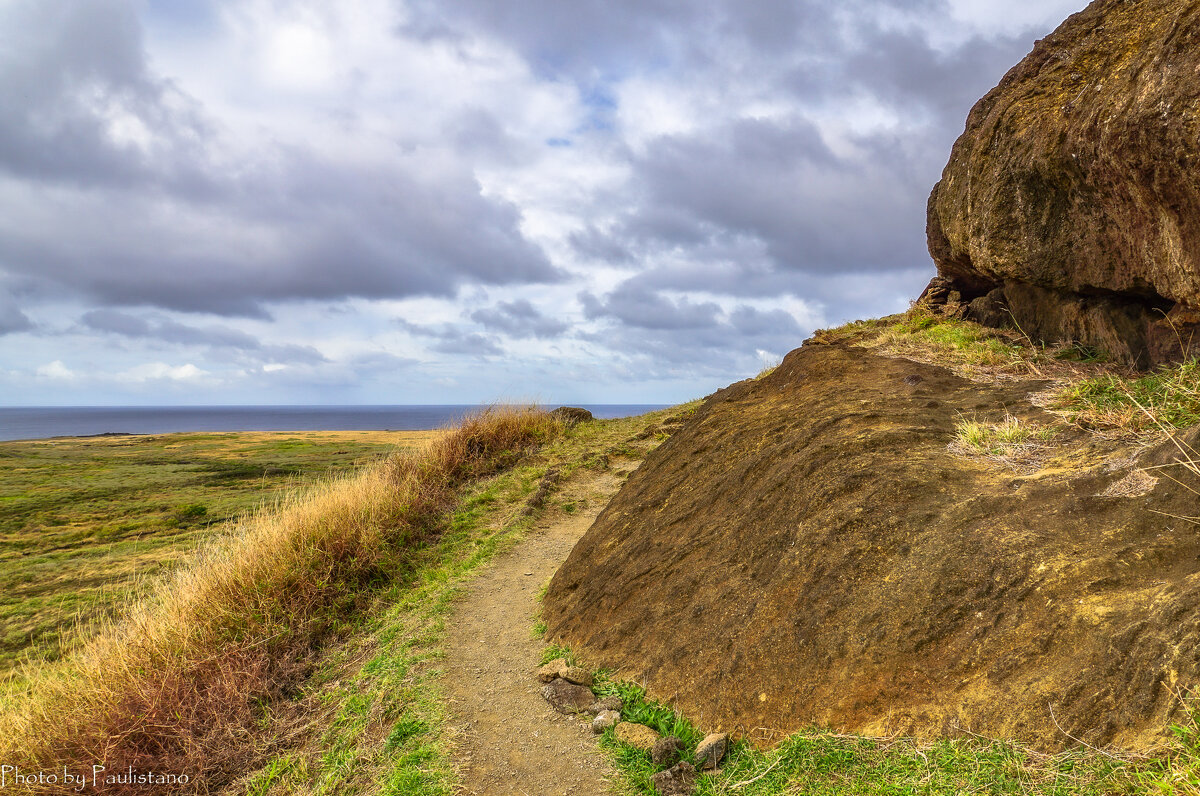 Под небом Рапа Нуи... - Владимир Жданов Под небом Рапа Нуи... - Владимир Жданов