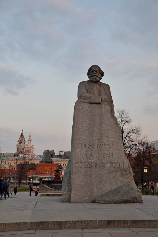 МОСКВА, прогулка. - Виктор Осипчук