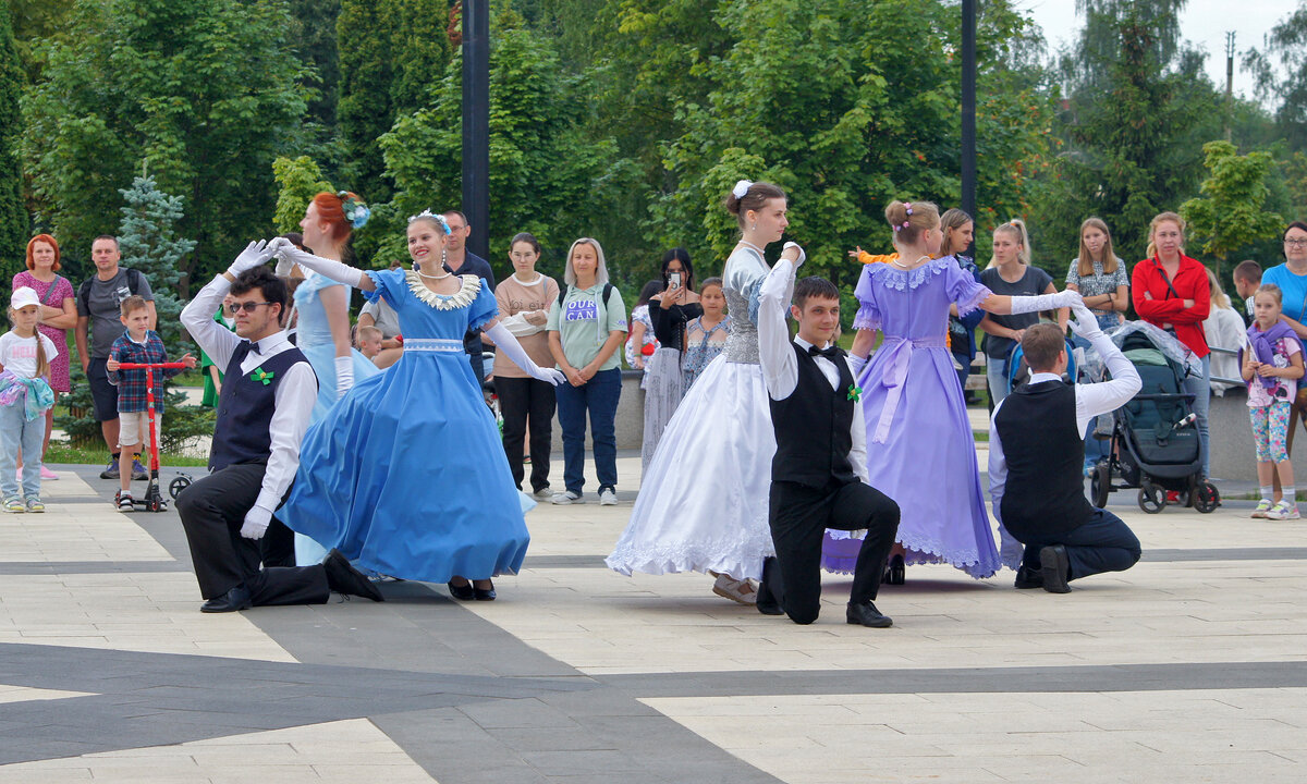 На концерте ко Дню города - Елена Кирьянова