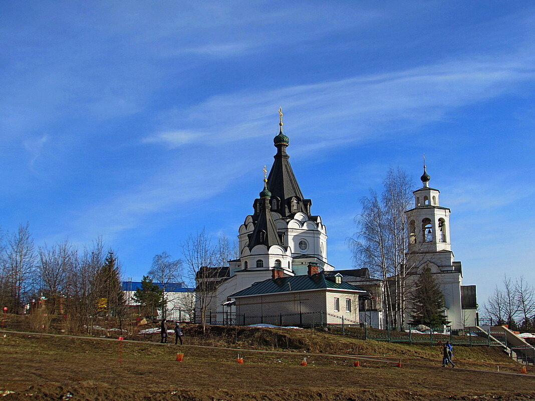 Весна. Храм на пригорке - Лидия 