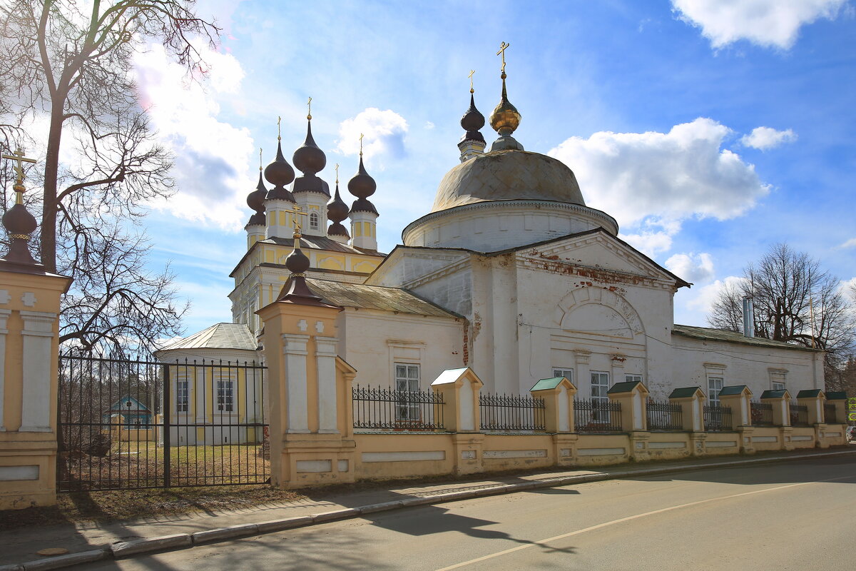 Плес  Церковь Введения во храм  Пресвятой богородицы - Ninell Nikitina