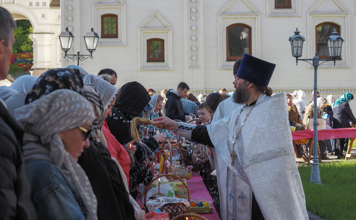 Освящаем Куличи и Пасхи - юрий поляков