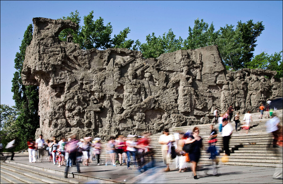 МАМАЕВ КУРГАН. Будни и праздники. (4) - Юрий ГУКОВЪ