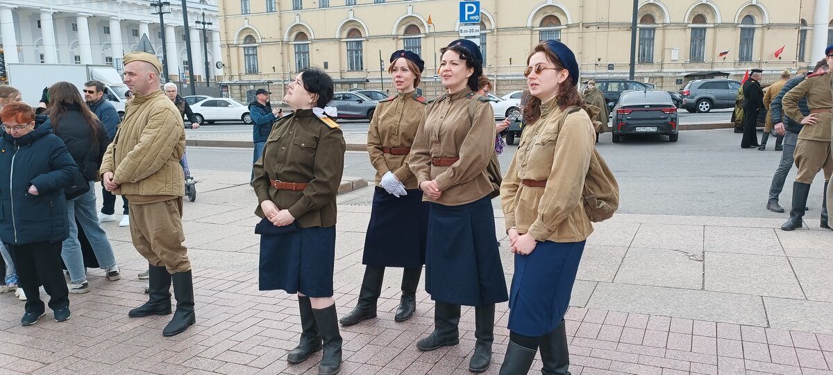 Концертная площадка на Стрелке Васильевского острова - Стальбаум Юрий 