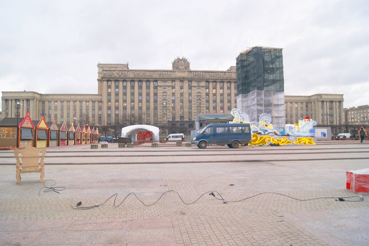 МОСКОВСКАЯ ПЛОЩАДЬ - Виктор Никитенко