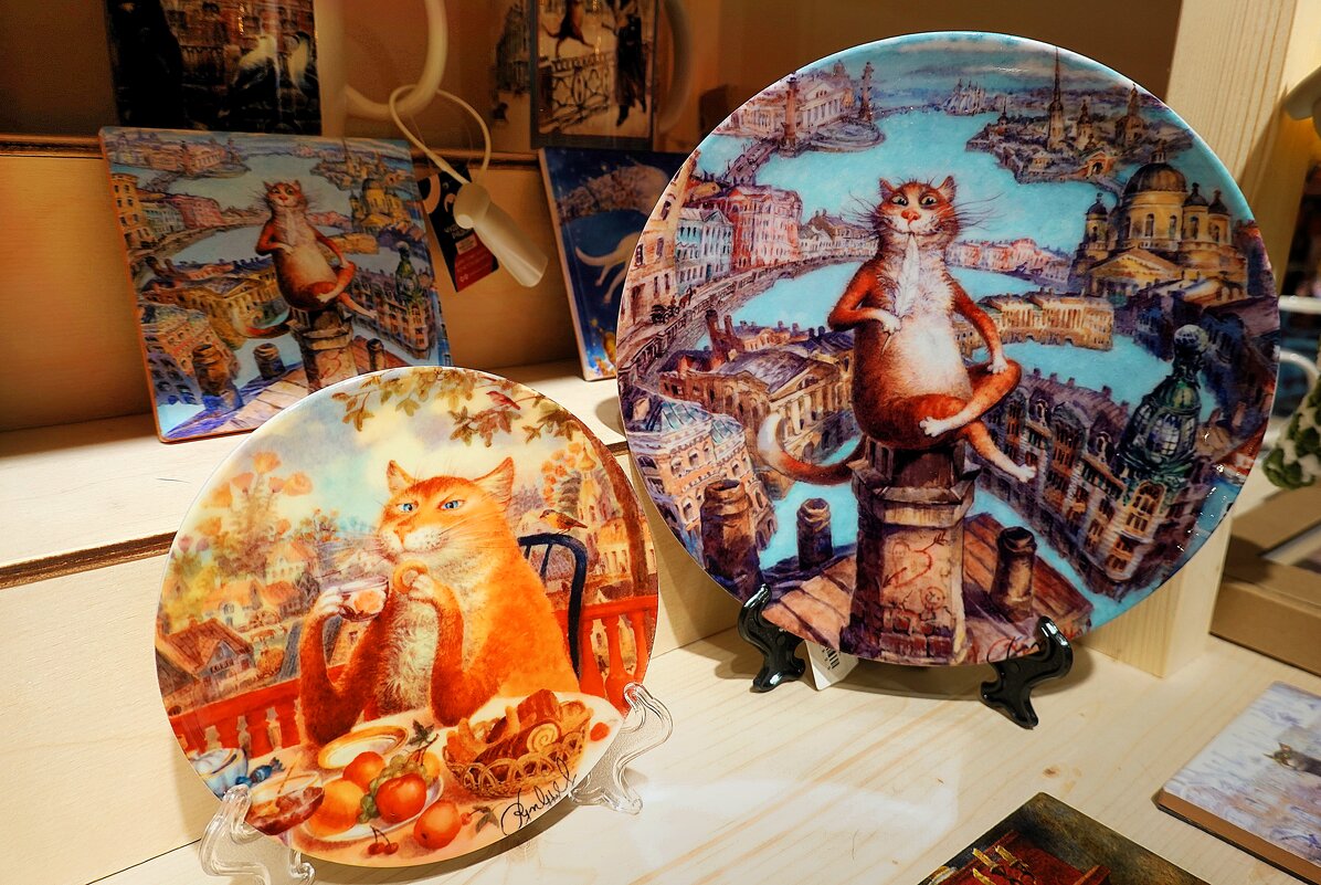 В магазине подарков. - Татьяна Помогалова