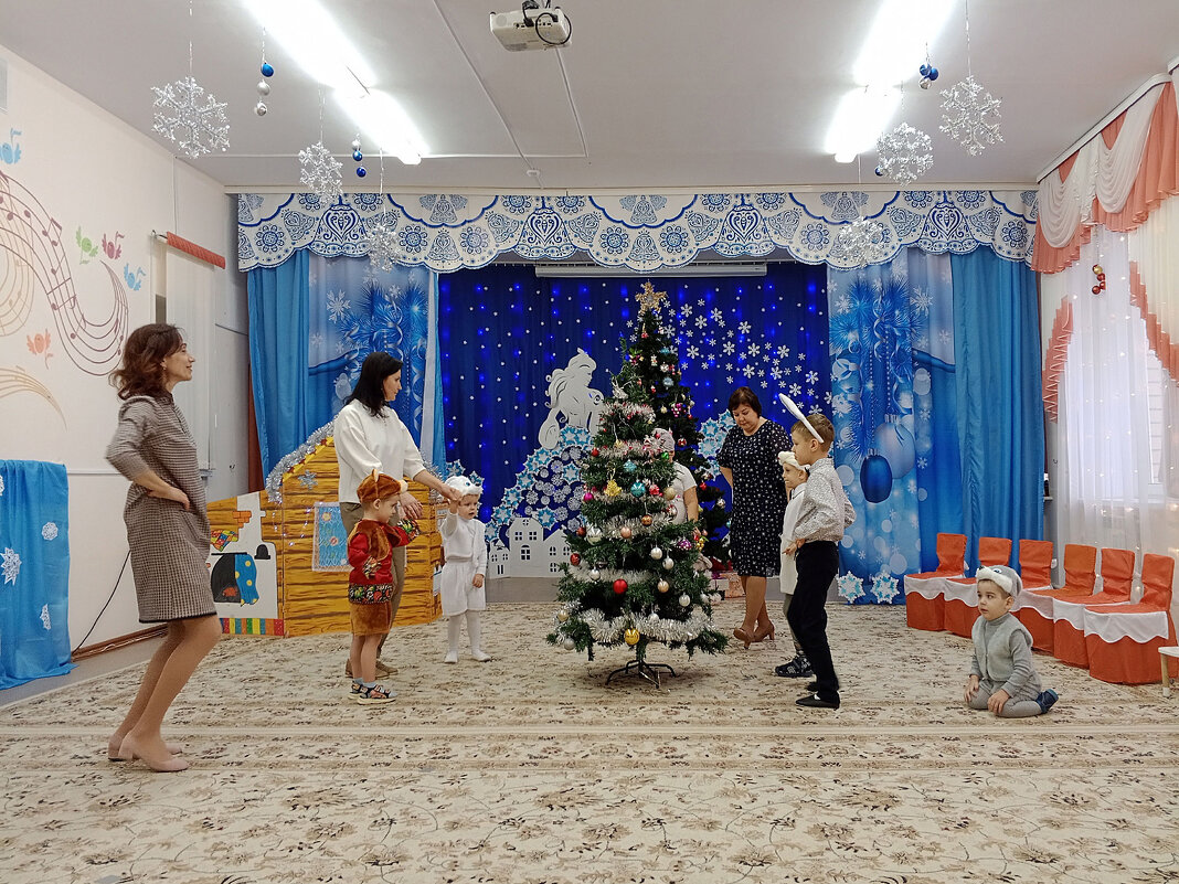 Новогодний праздник в детском саду - Юлия Денискина