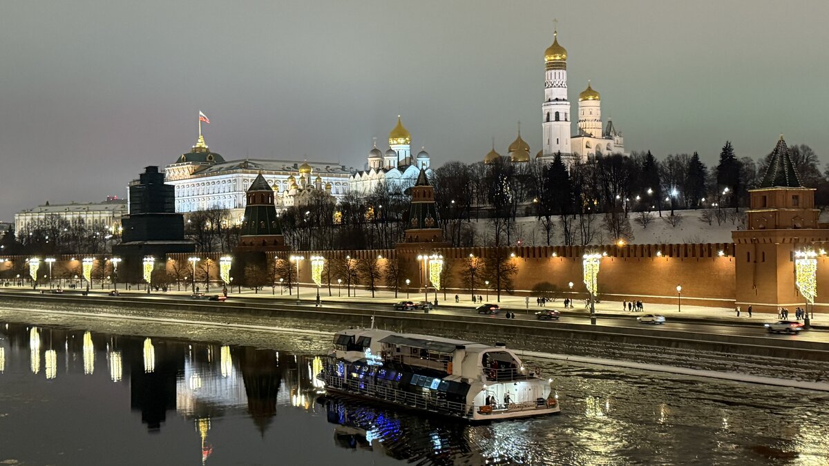 Московский Кремль - <<< Наташа >>>