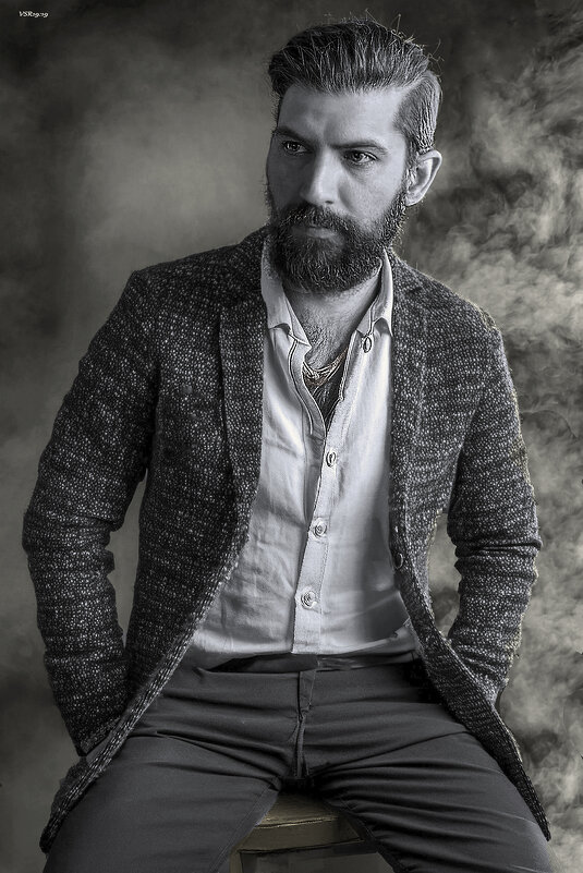 Studio portrait - Shmual & Vika Retro Studio portrait - Shmual & Vika Retro