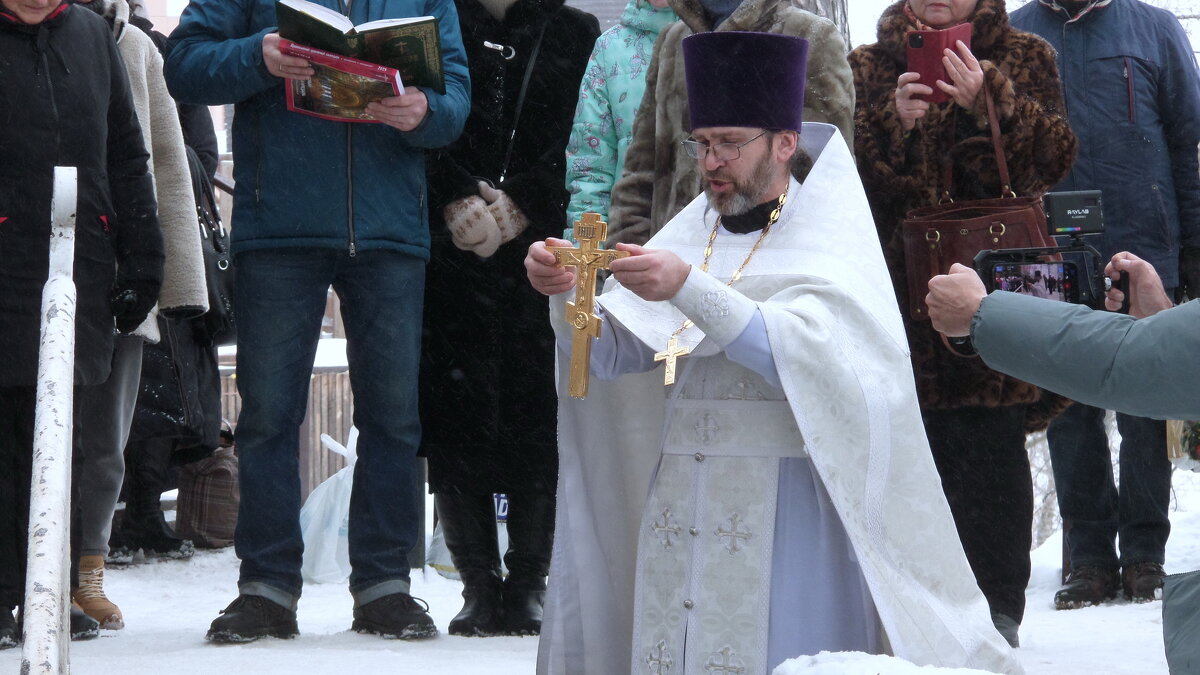 В Крещенский Сочельник состоялся чин освящения воды - Вик Токарев