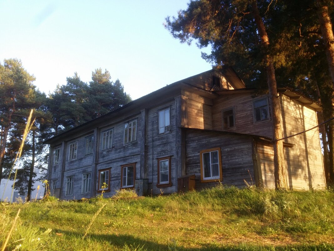 чей-то дом (лето) - Александр Кольцов чей-то дом (лето) - Александр Кольцов