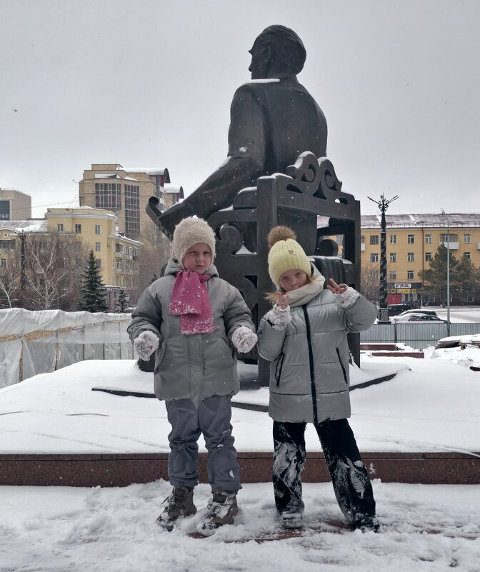 Внучки и Станиславский... - Андрей Хлопонин