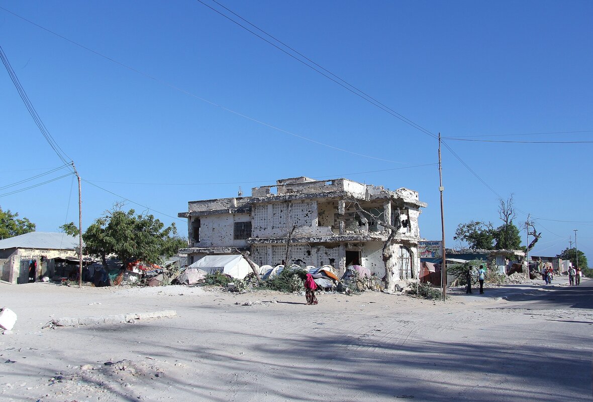 Кусочек славного города Могадишо. - unix (Илья Утропов) Кусочек славного города Могадишо. - unix (Илья Утропов)