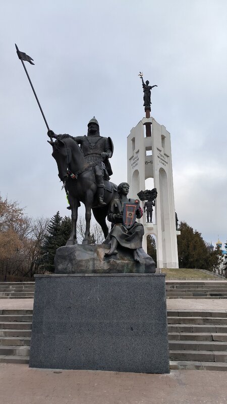 Памятник Александру Пересвету на Покровской горе. - Ольга Памятник Александру Пересвету на Покровской горе. - Ольга