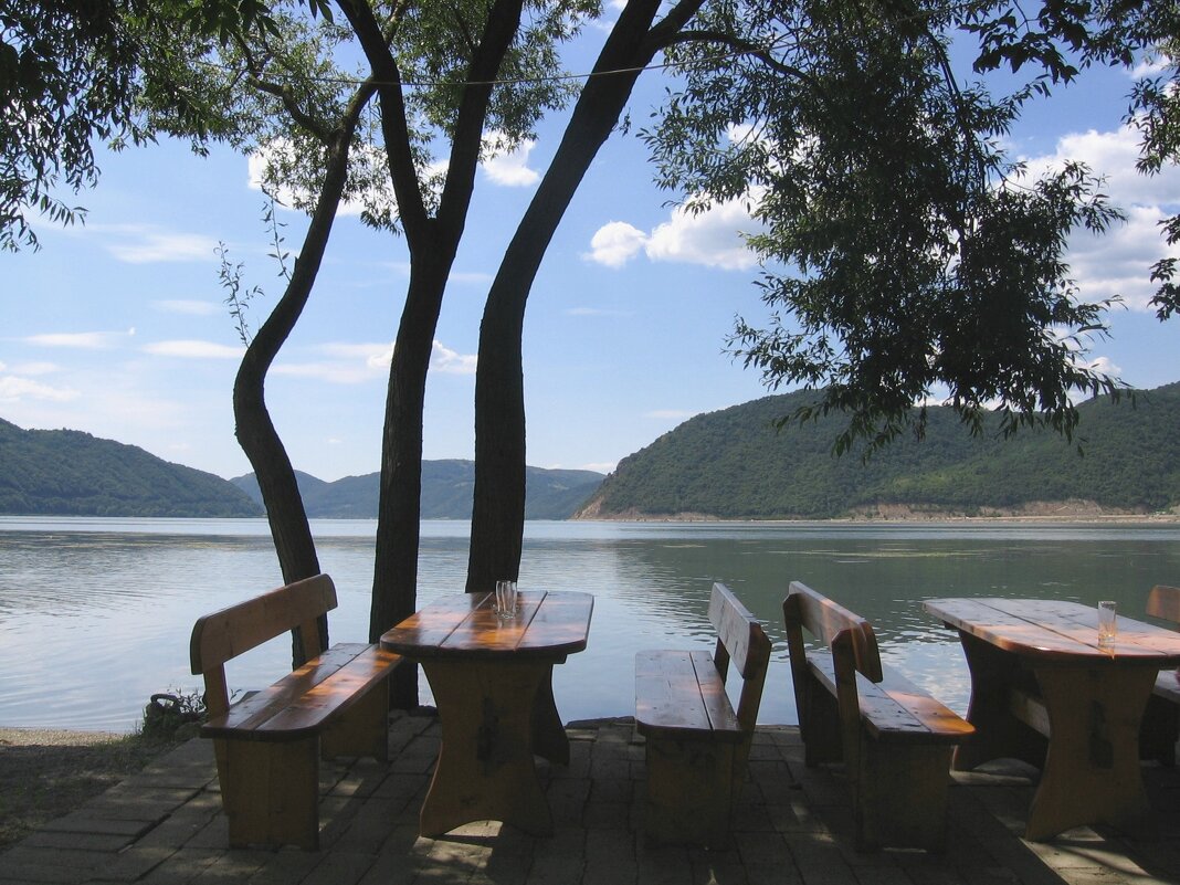 На берегу - Милорад 