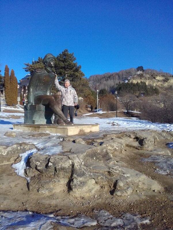 А так Лермонтов ещё ближе - Виктор 