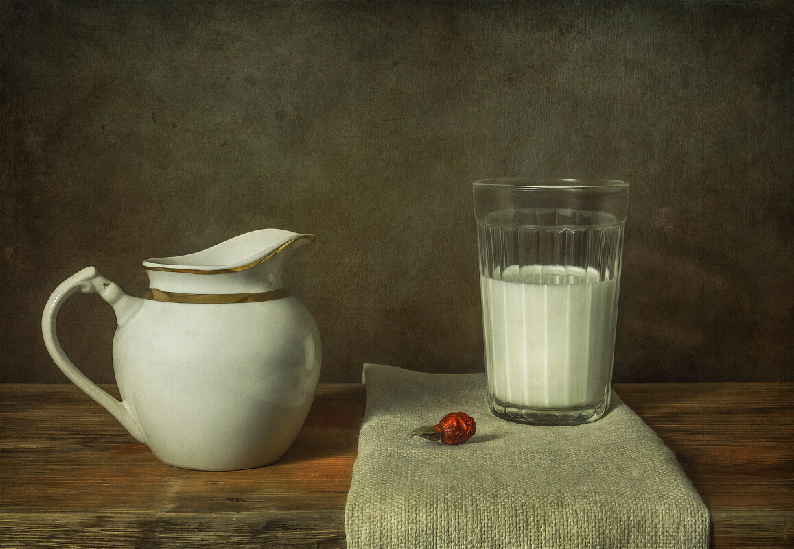 Молоко с ягодой. - Oleg Rastorguev Молоко с ягодой. - Oleg Rastorguev