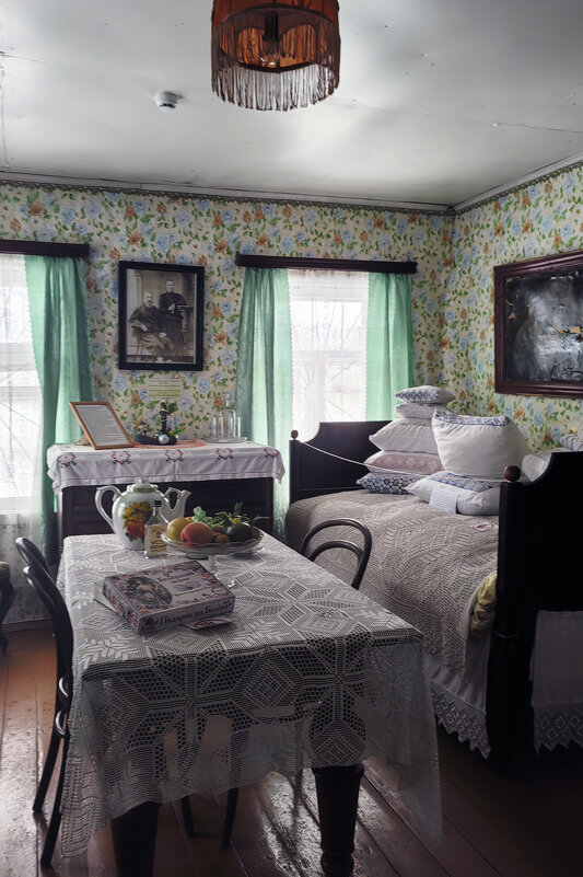 Мышкин. Музей-усадьба Махаев двор. Спальня хозяев - Gen Мышкин. Музей-усадьба Махаев двор. Спальня хозяев - Gen