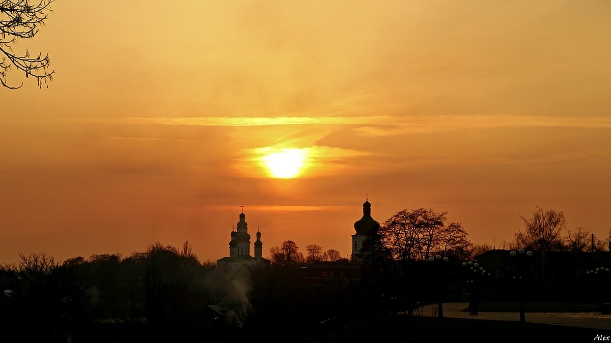 3715 - Alex . 3715 - Alex .