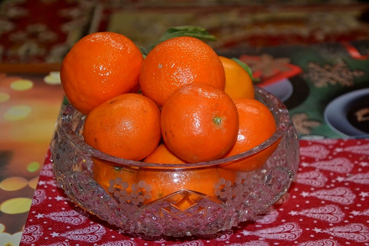 Мандарины. - Михаил Столяров