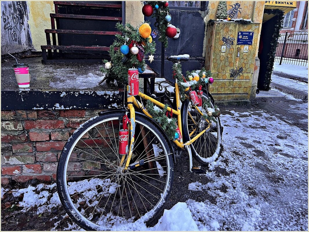 Новогоднее у арт-хостела. - Валерия Комова Новогоднее у арт-хостела. - Валерия Комова