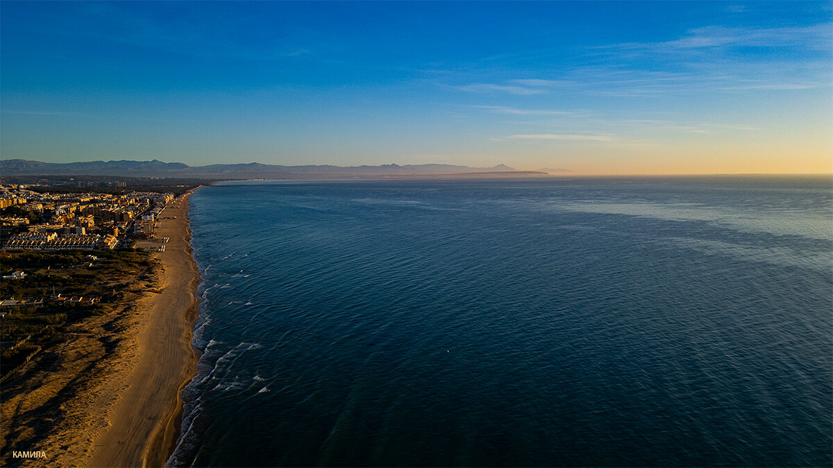 НЕПОКОРНАЯ ГОЛУБАЯ ВОЛНА... - Mila .