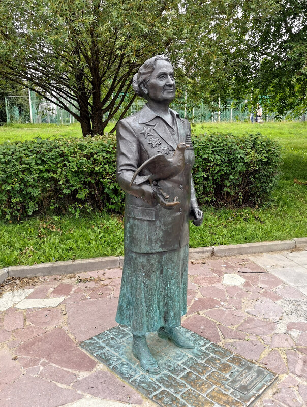 Жанровая скульптура "9 мая" - Валерий Судачок Жанровая скульптура "9 мая" - Валерий Судачок