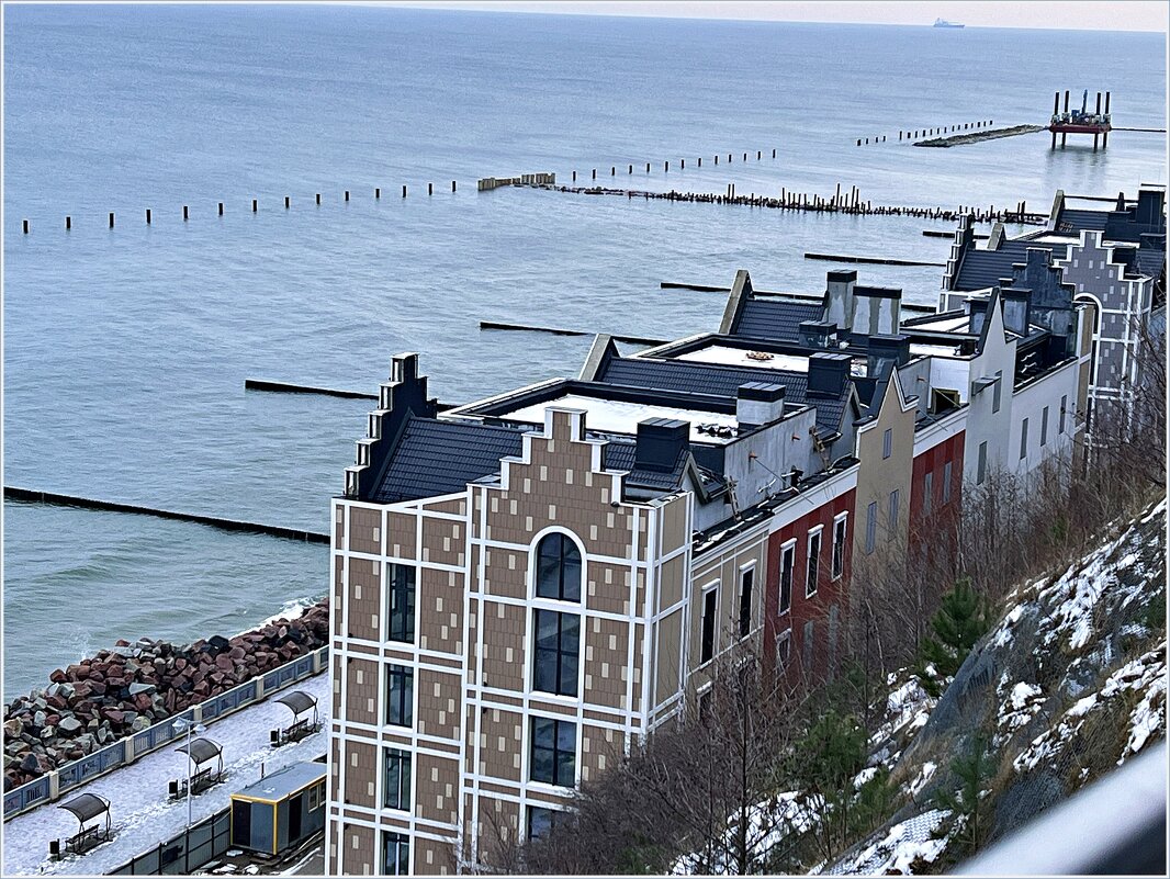 На берегу моря. - Валерия Комова