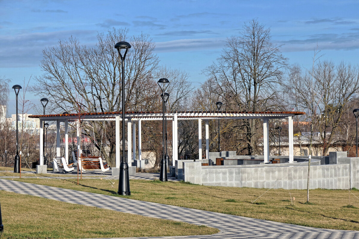 В парке - Валерий Судачок В парке - Валерий Судачок